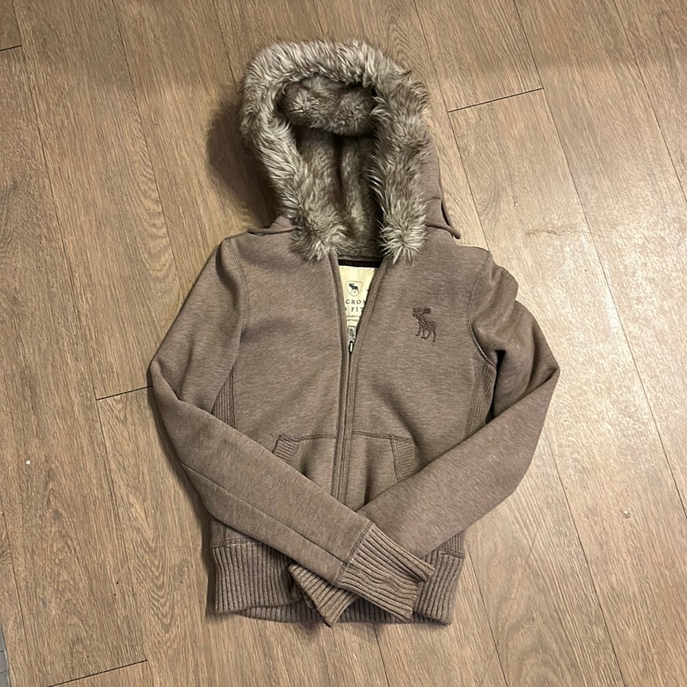 Abercrombie Faux fur jacket size small